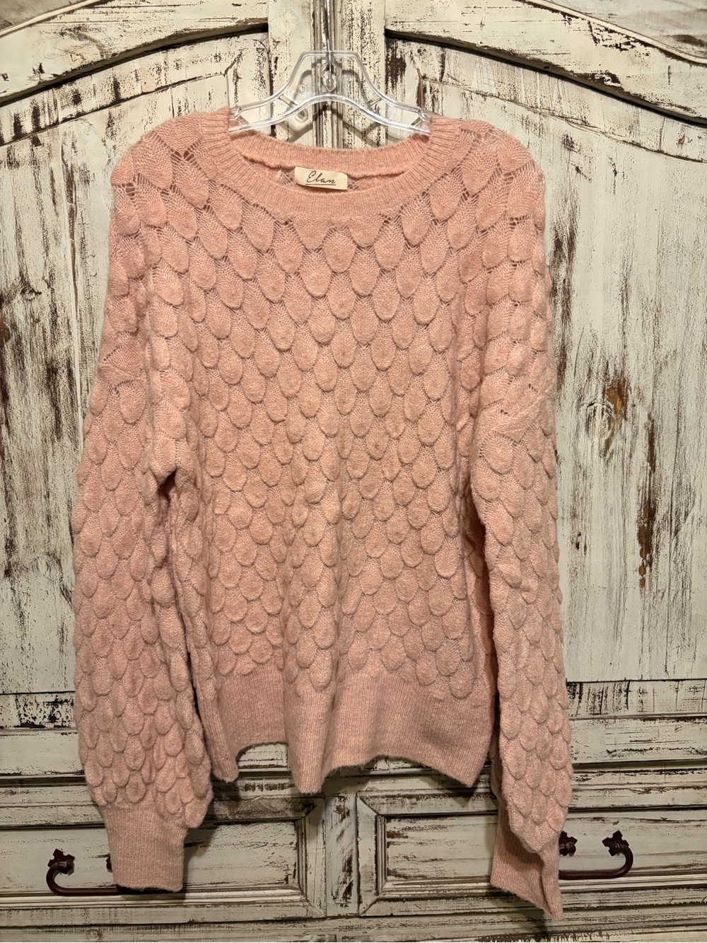 Elan Textured Scallop Knit Sweater — Size L